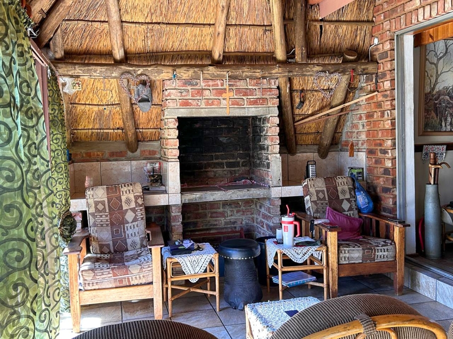 3 Bedroom Property for Sale in Kannoniers Park North West